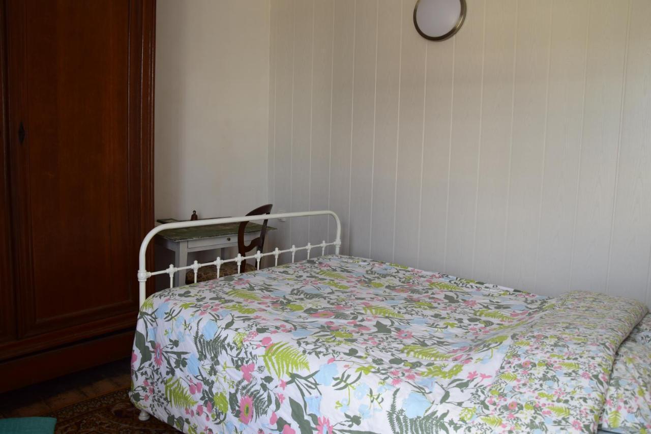Les Miquelots Bed & Breakfast Pont-d'Ouilly Dış mekan fotoğraf