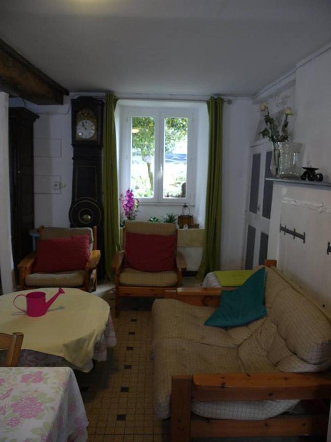 Les Miquelots Bed & Breakfast Pont-d'Ouilly Dış mekan fotoğraf